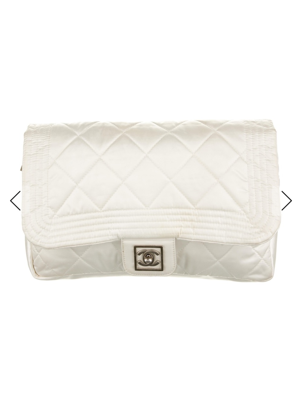 Quilted Cream backpack with part Chain Strap